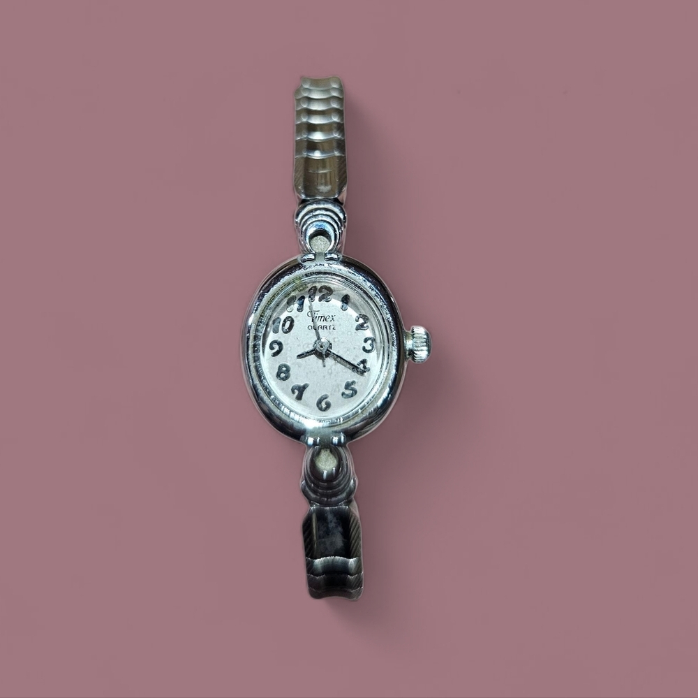 Untested Vintage Timex Quartz Silver Expansion Band‎ Women’s Watch | Retro 90s